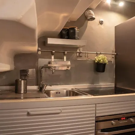 아파트 Domus Ciancaleoni - Colosseum - Rione Monti *