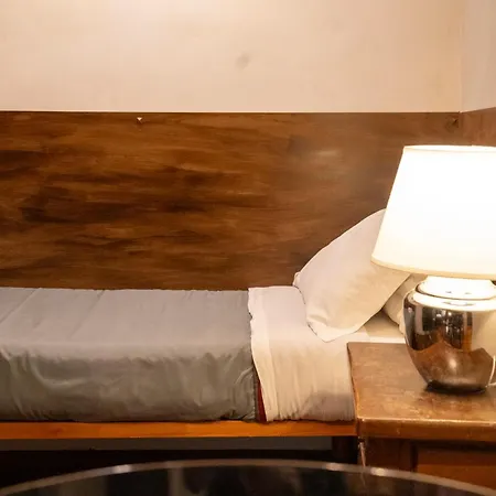 아파트 Domus Ciancaleoni - Colosseum - Rione Monti