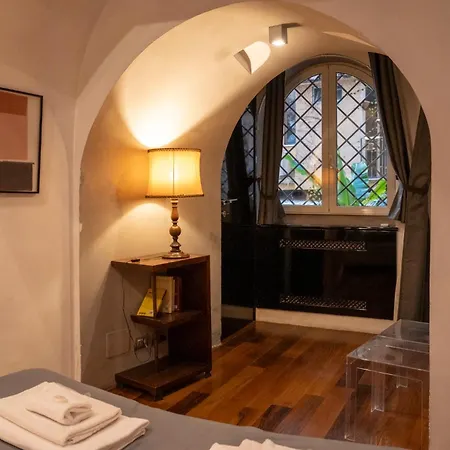 아파트 Domus Ciancaleoni - Colosseum - Rione Monti *