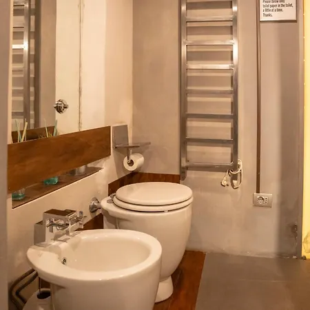 아파트 Domus Ciancaleoni - Colosseum - Rione Monti *