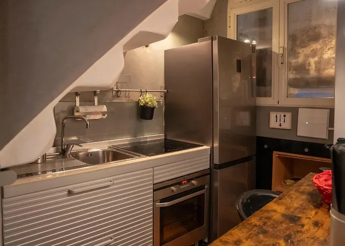 Domus Ciancaleoni - Colosseum - Rione Monti 로마